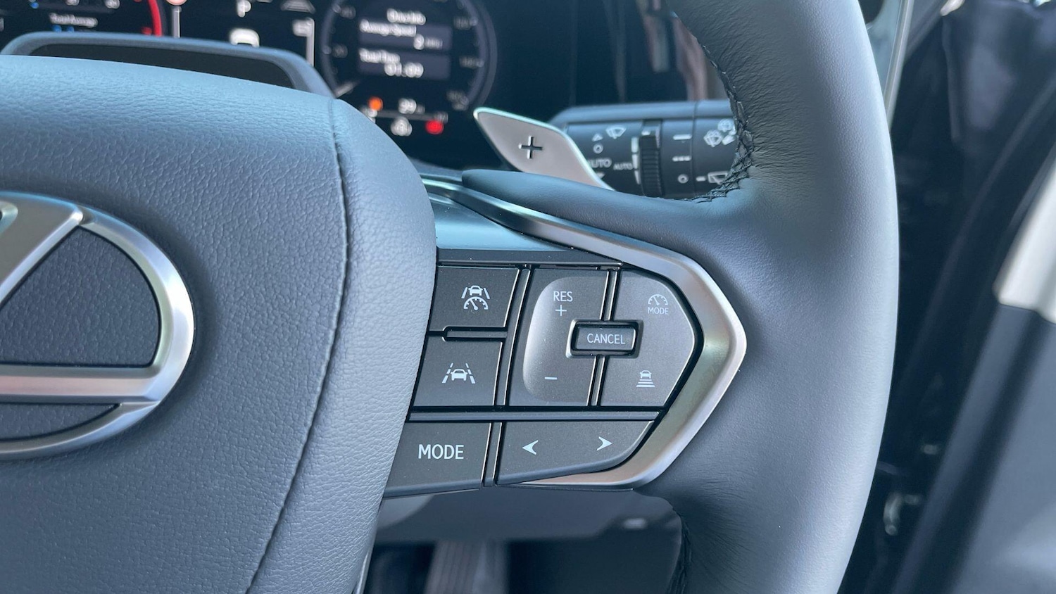 Used Lexus LM for sale - 77970482: Photo 17