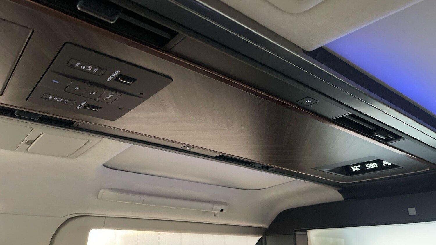 Used Lexus LM for sale - 77970482: Photo 27