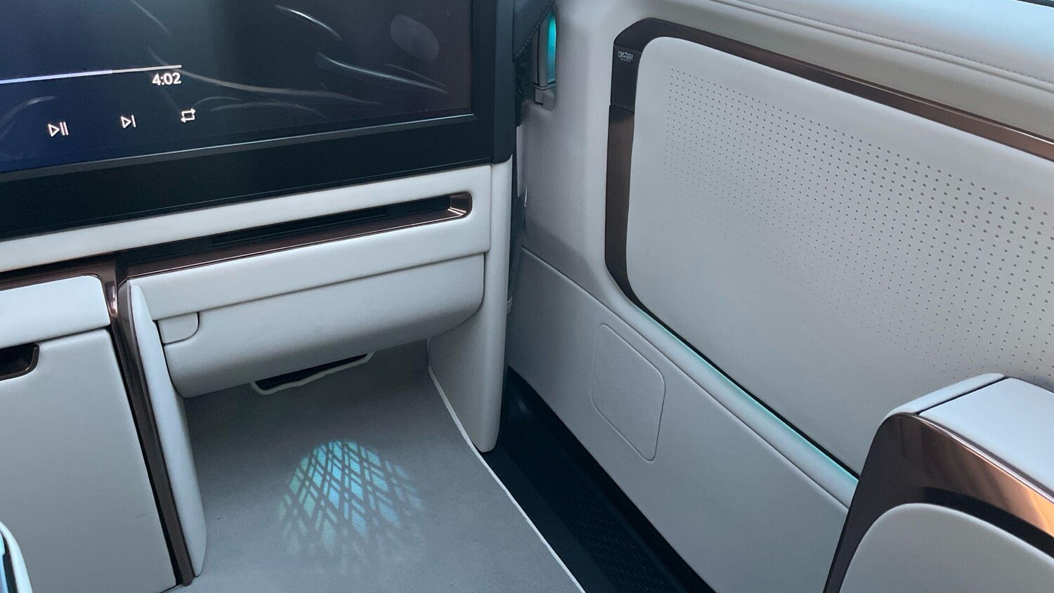 Used Lexus LM for sale - 77970482: Photo 88