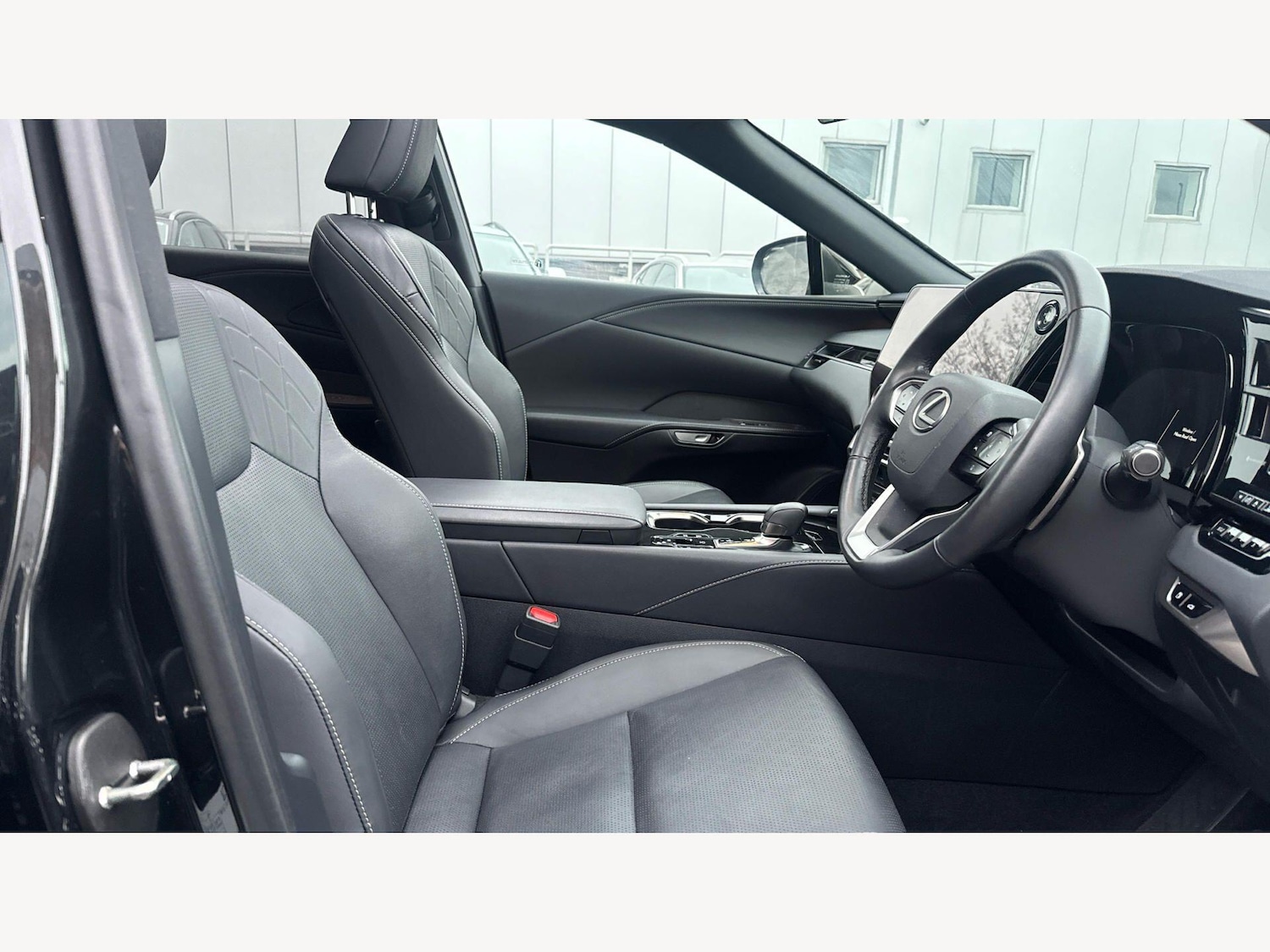 Used Lexus RX 2025 for sale - 77799000: Photo 15