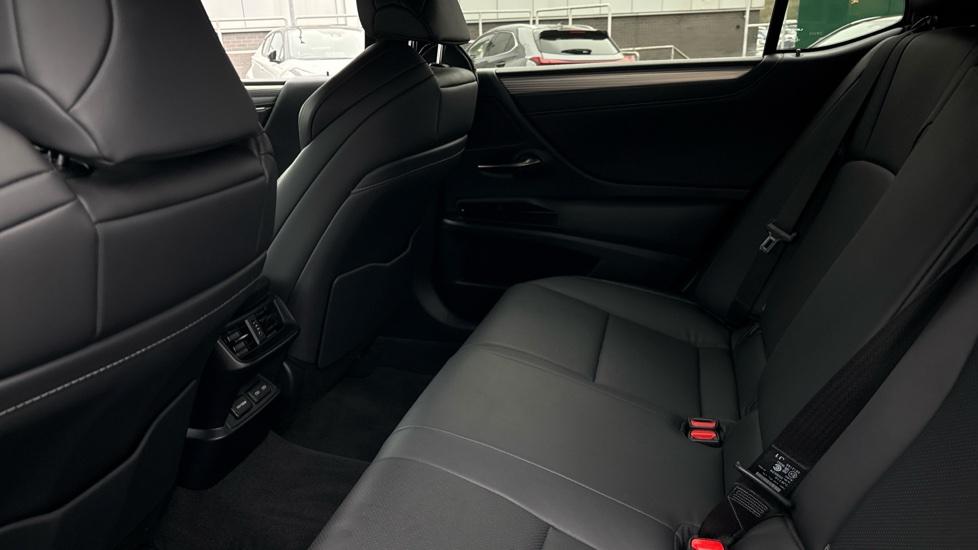 Used Lexus ES 2022 for sale - 77090983: Photo 14