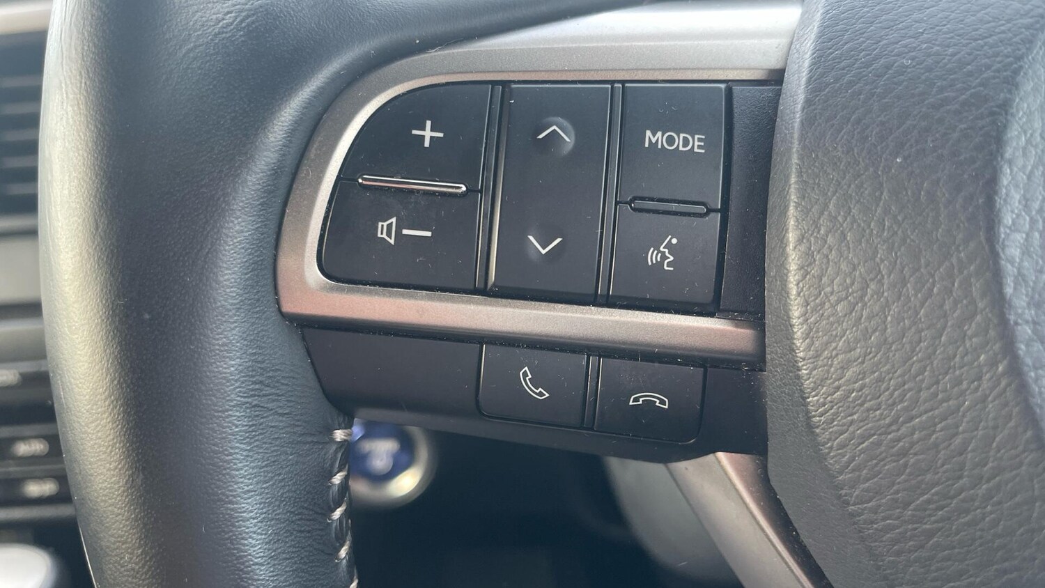 Used Lexus RX 2022 for sale - 77040185: Photo 34