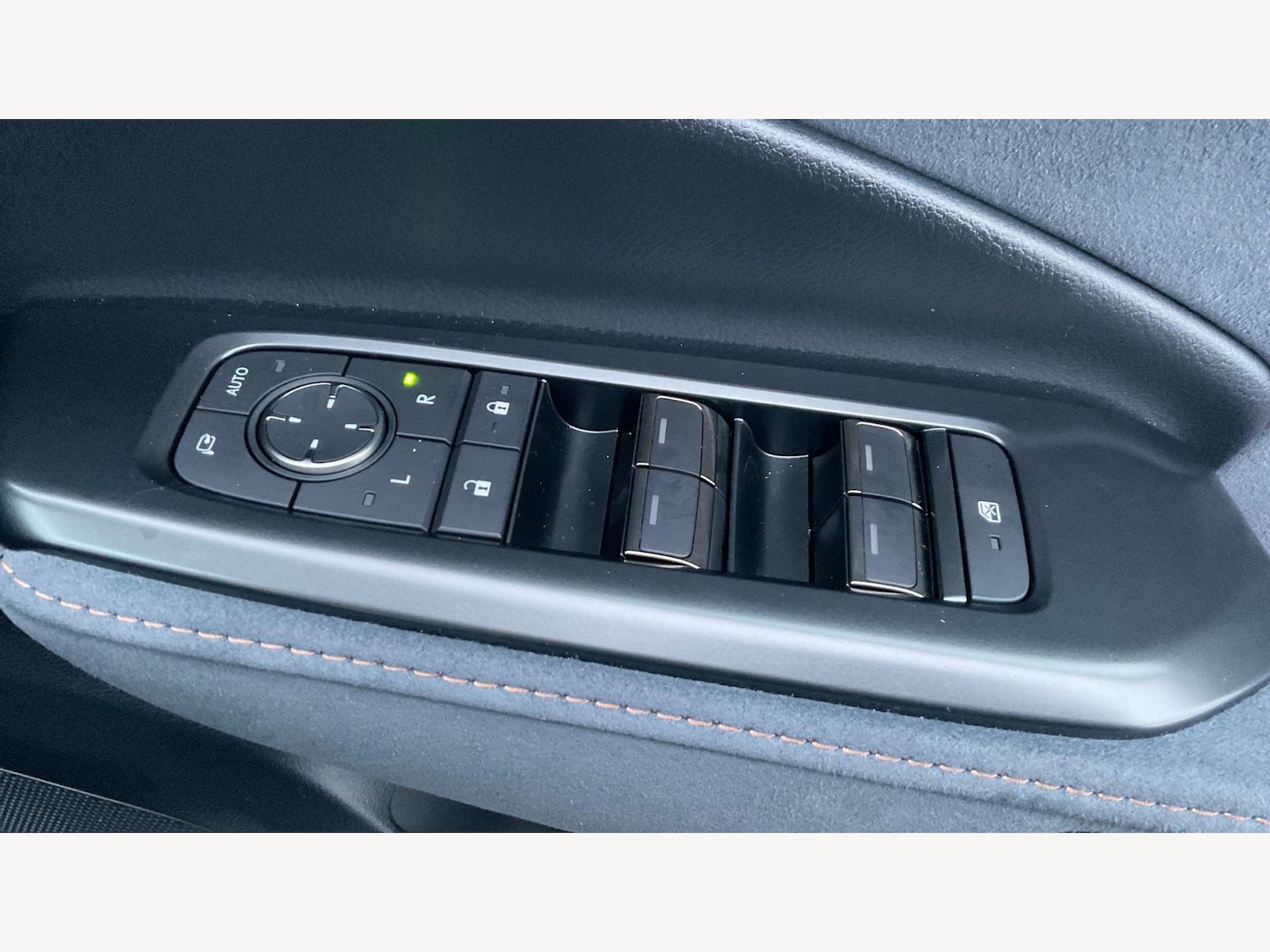 Used Lexus LBX 2024 for sale - 77723437: Photo 28