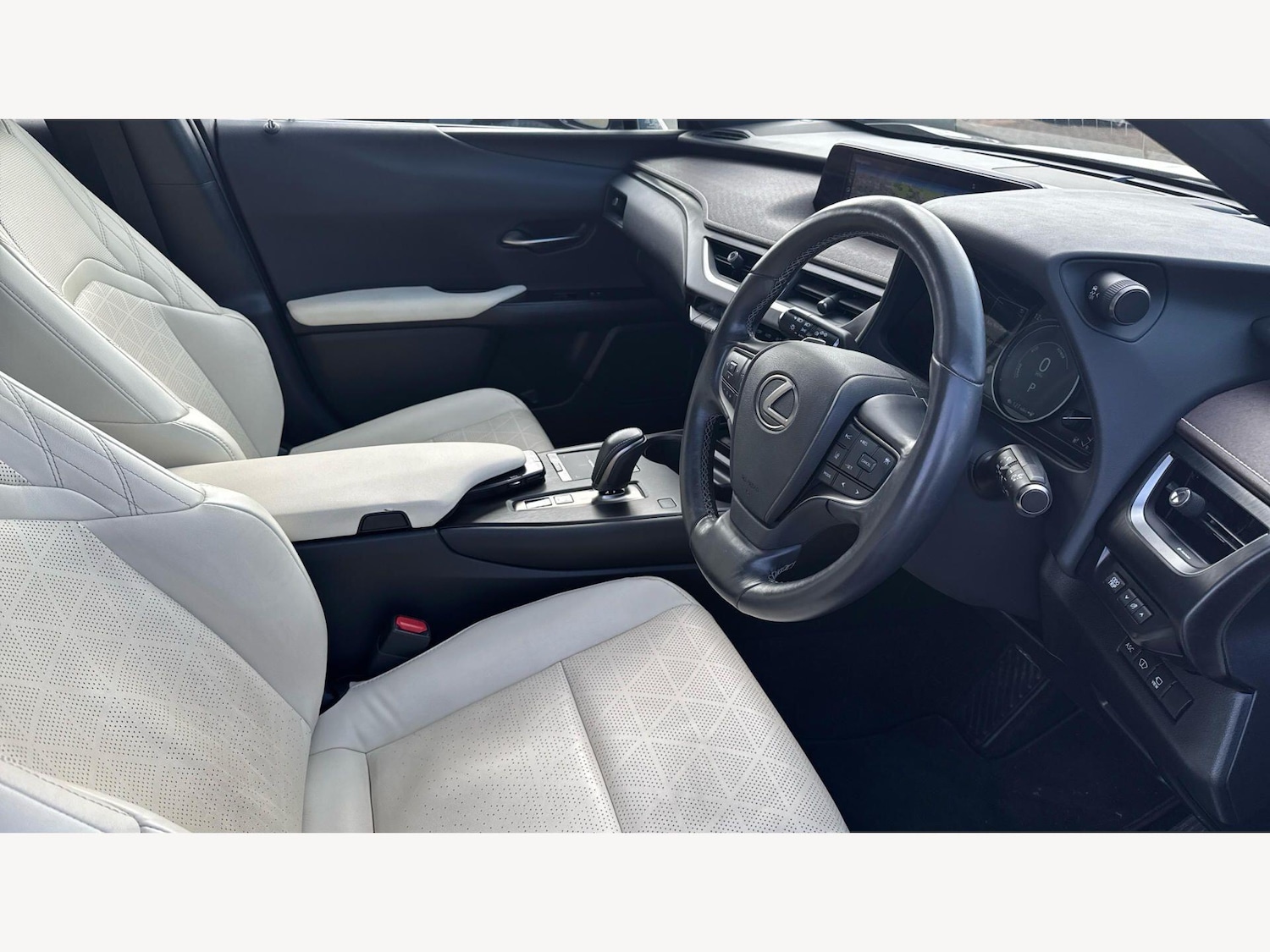 Used Lexus UX for sale - 77705680: Photo 15