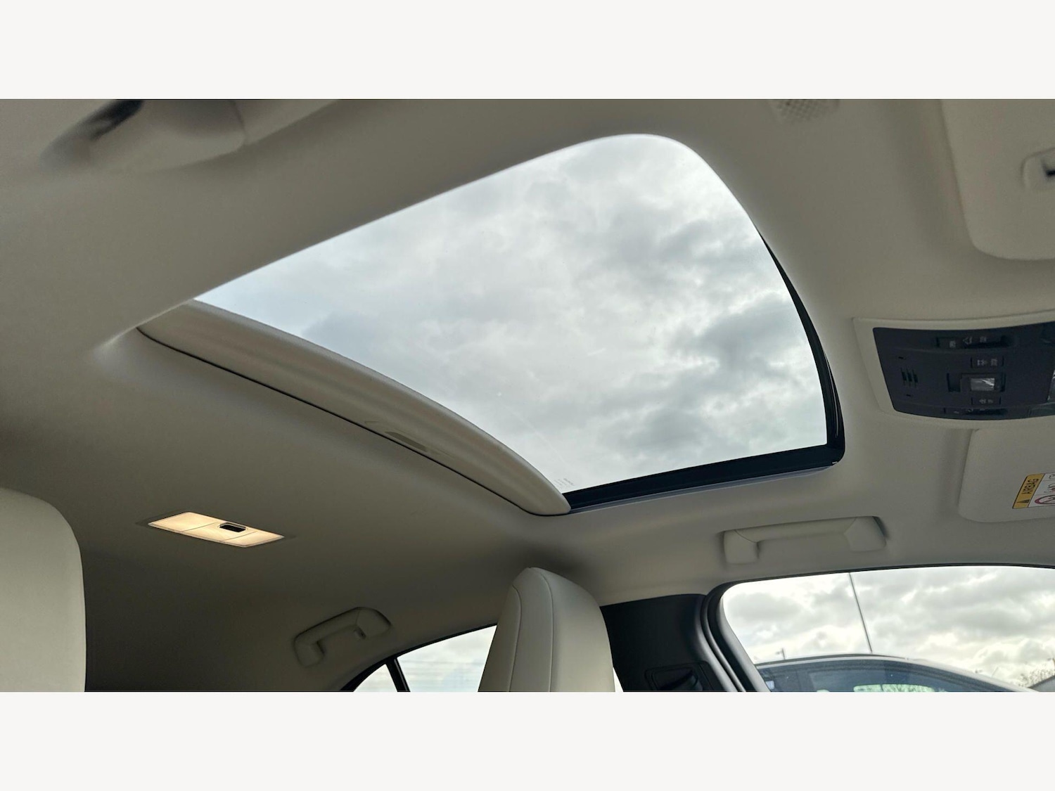 Used Lexus UX for sale - 77705680: Photo 27