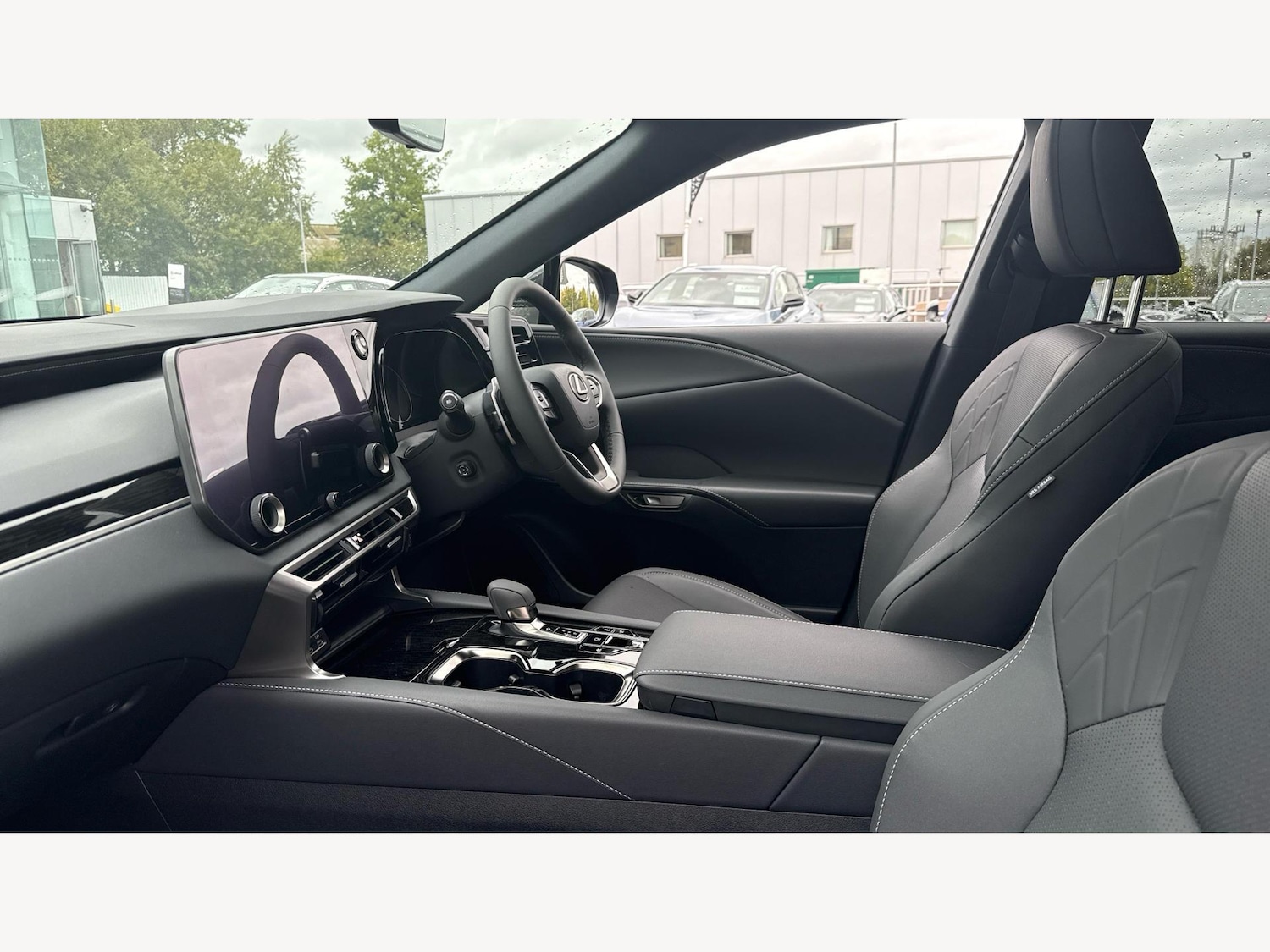 Used Lexus RX 2025 for sale - 76283345: Photo 8