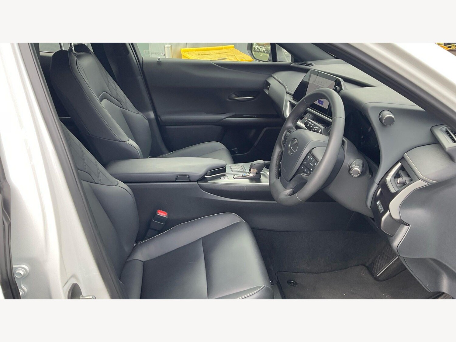 Used Lexus UX 2025 for sale - 77909096: Photo 15