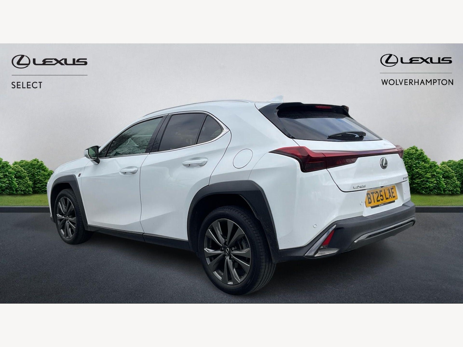Used Lexus UX 2025 for sale - 77909096: Photo 2