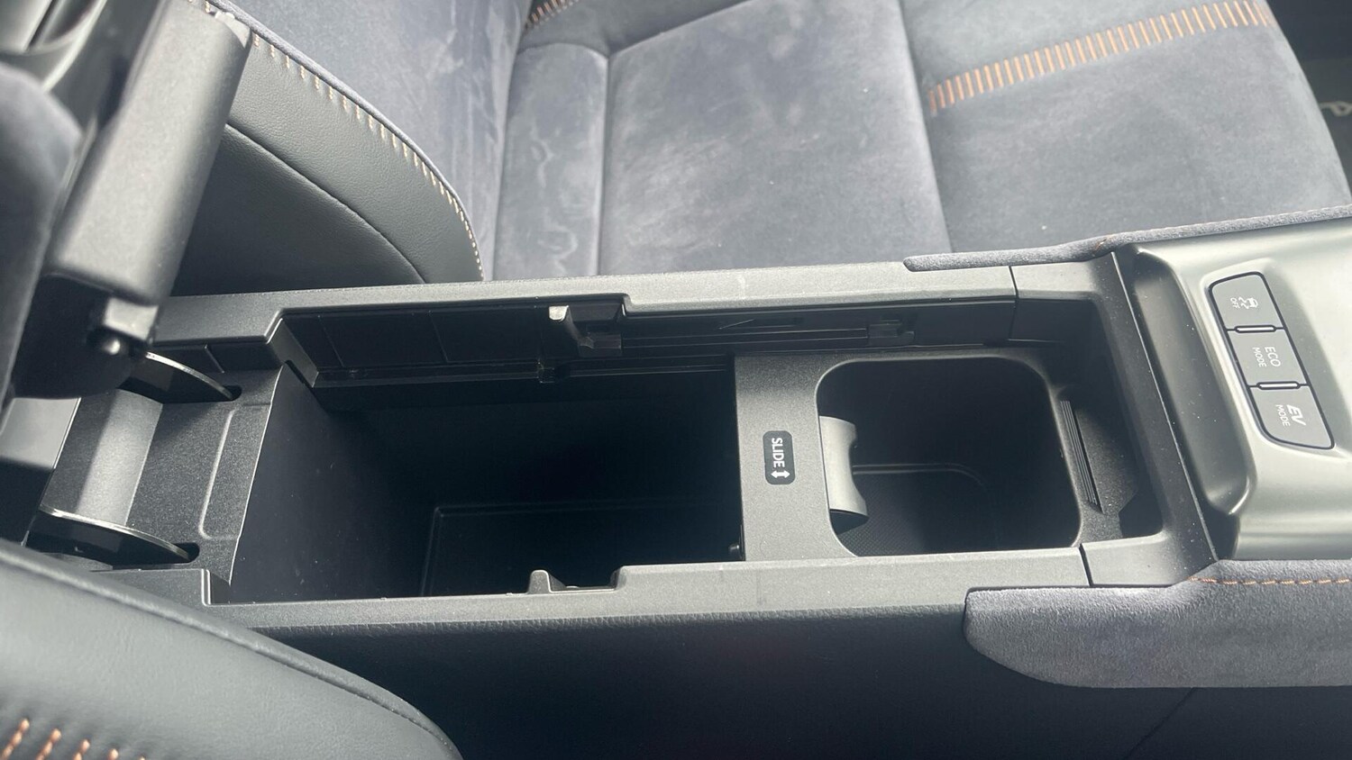 Used Lexus LBX 2025 for sale - 78170063: Photo 29