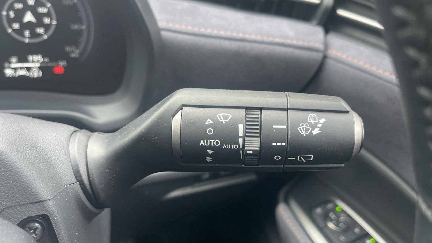 Used Lexus LBX 2025 for sale - 78170063: Photo 36