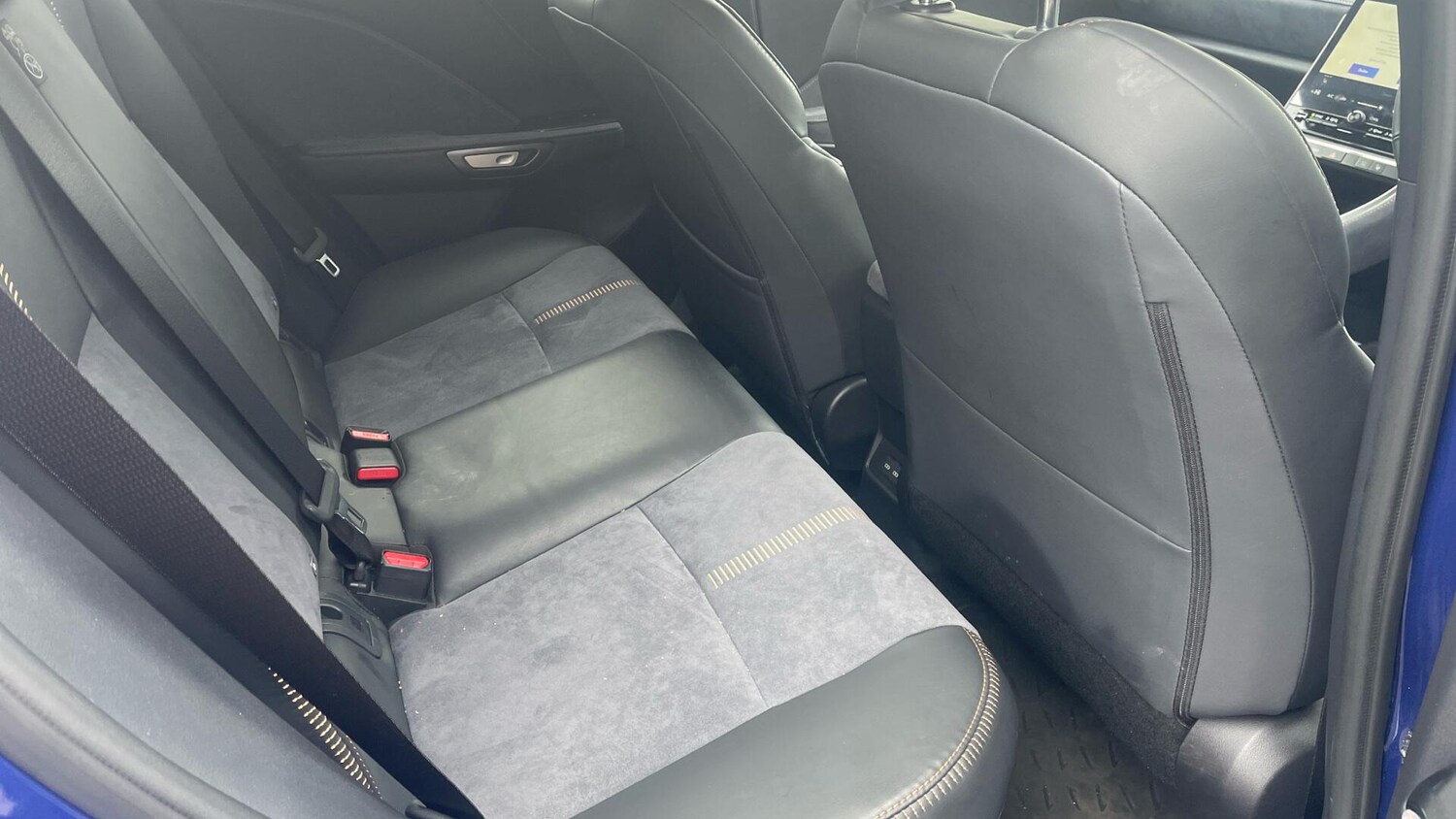 Used Lexus LBX 2025 for sale - 78170063: Photo 9