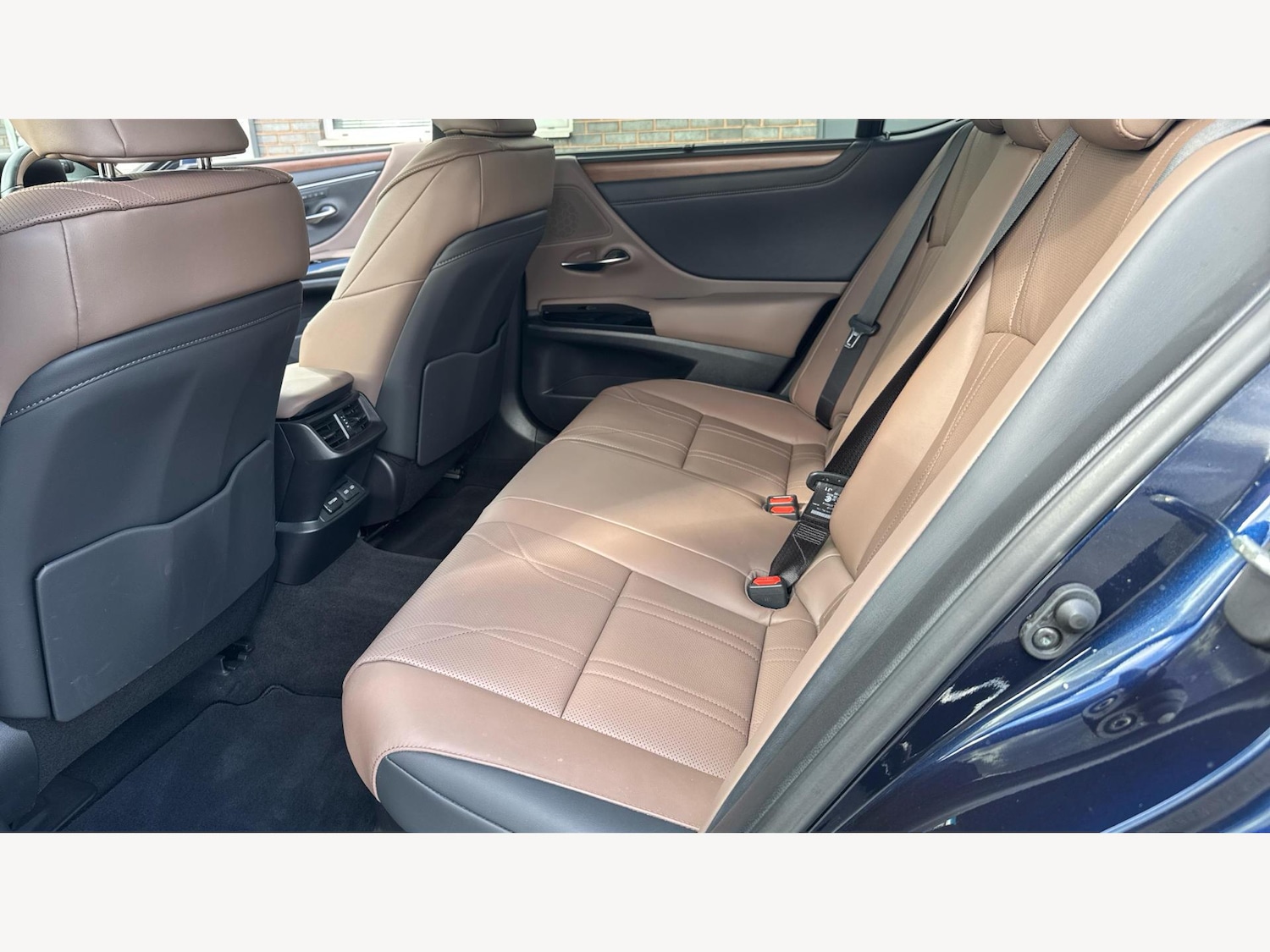 Used Lexus ES 2023 for sale - 76094347: Photo 16