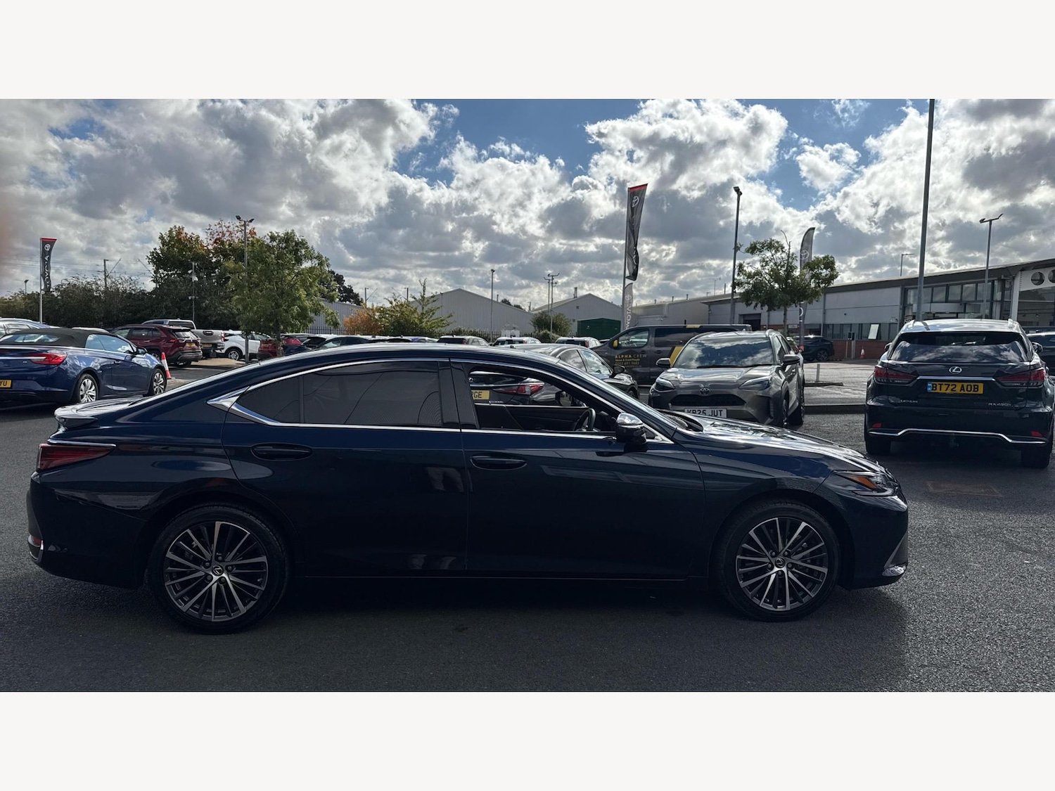 Used Lexus ES 2023 for sale - 76094347: Photo 18