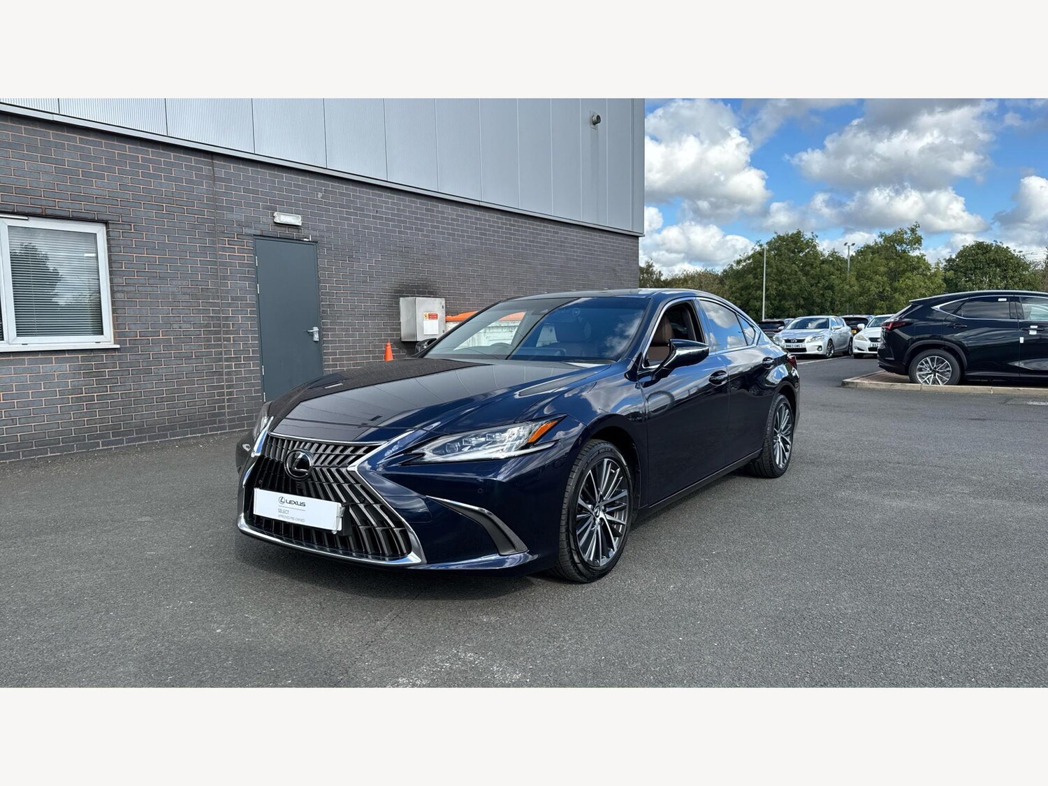 Used Lexus ES 2023 for sale - 76094347: Photo 19