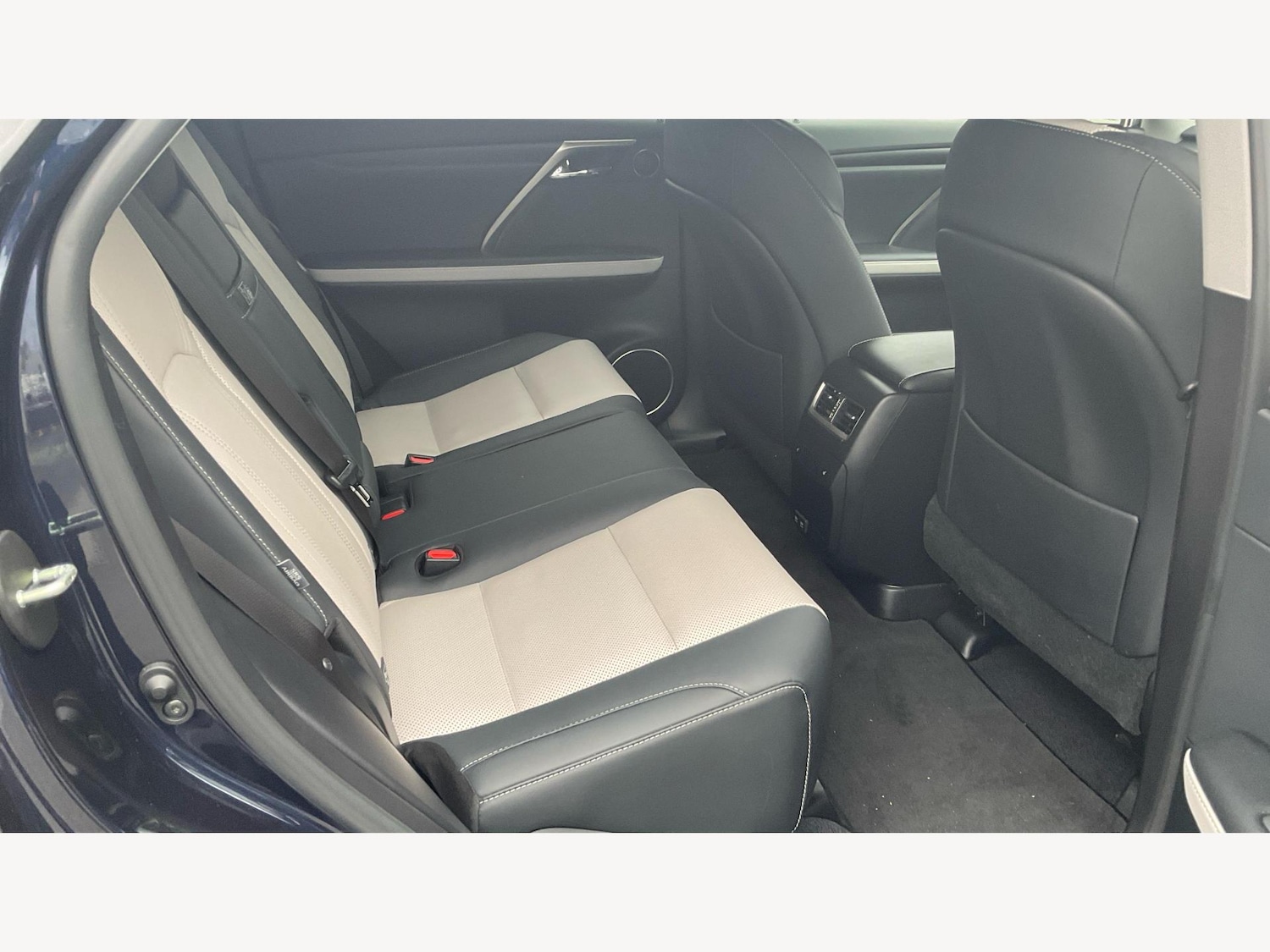 Used Lexus RX 2022 for sale - 76772261: Photo 11