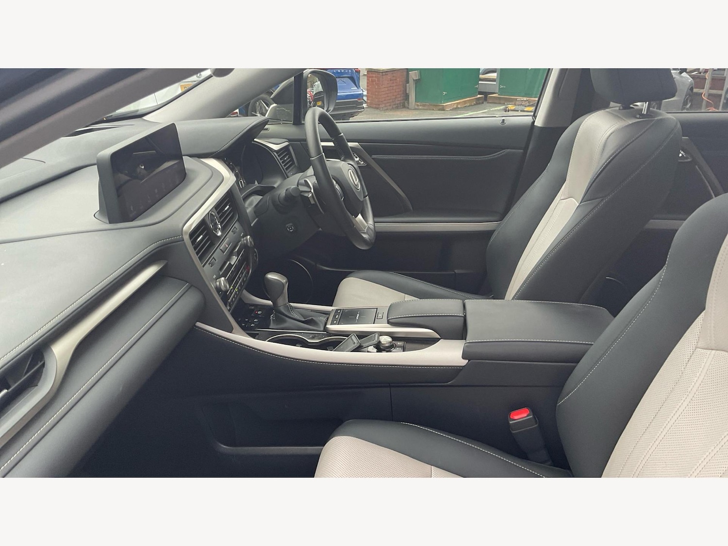 Used Lexus RX 2022 for sale - 76772261: Photo 8