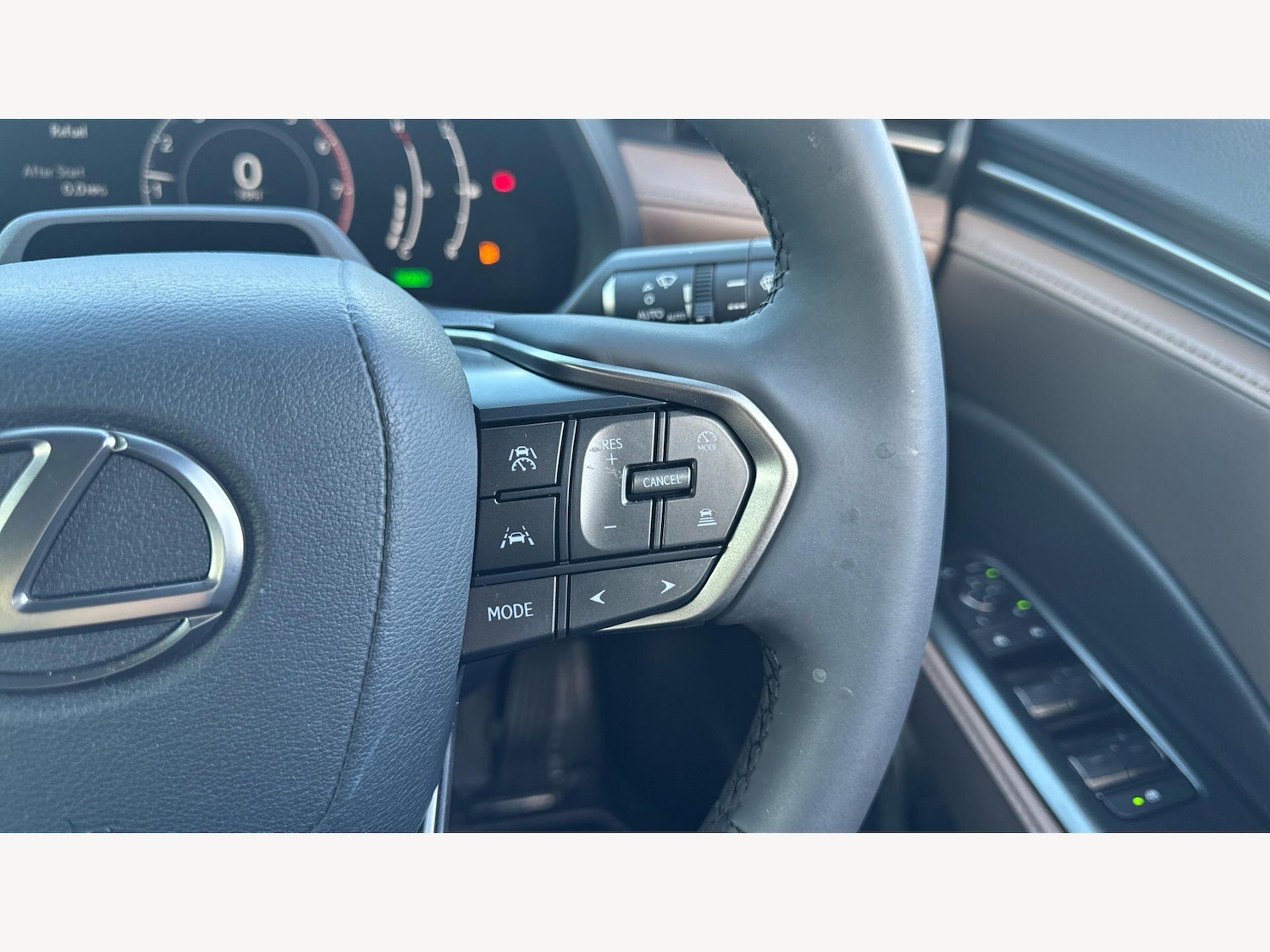 Used Lexus LBX 2024 for sale - 78058400: Photo 27