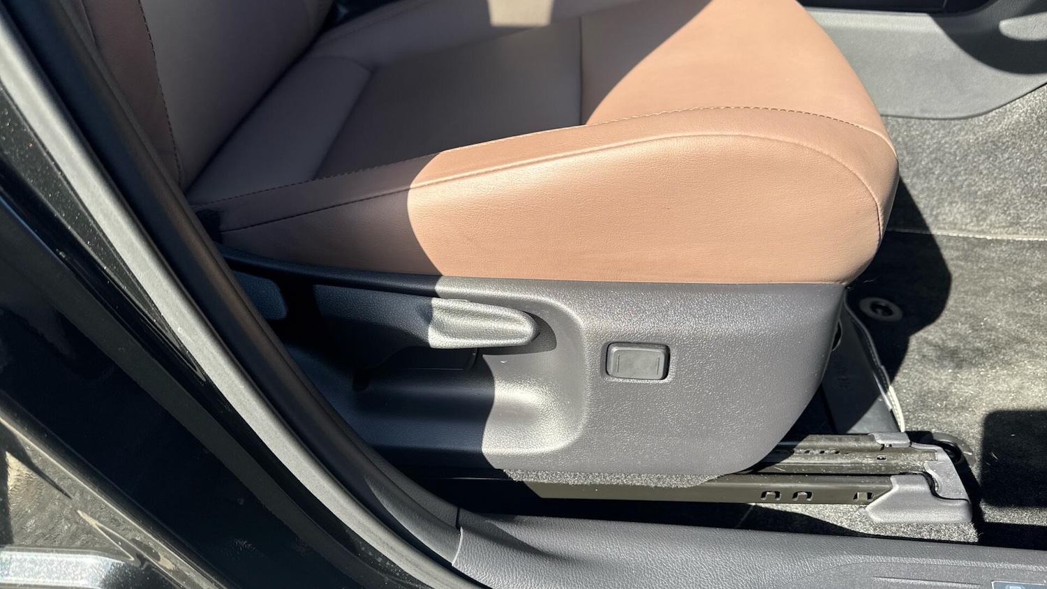 Used Lexus LBX 2024 for sale - 78058400: Photo 40