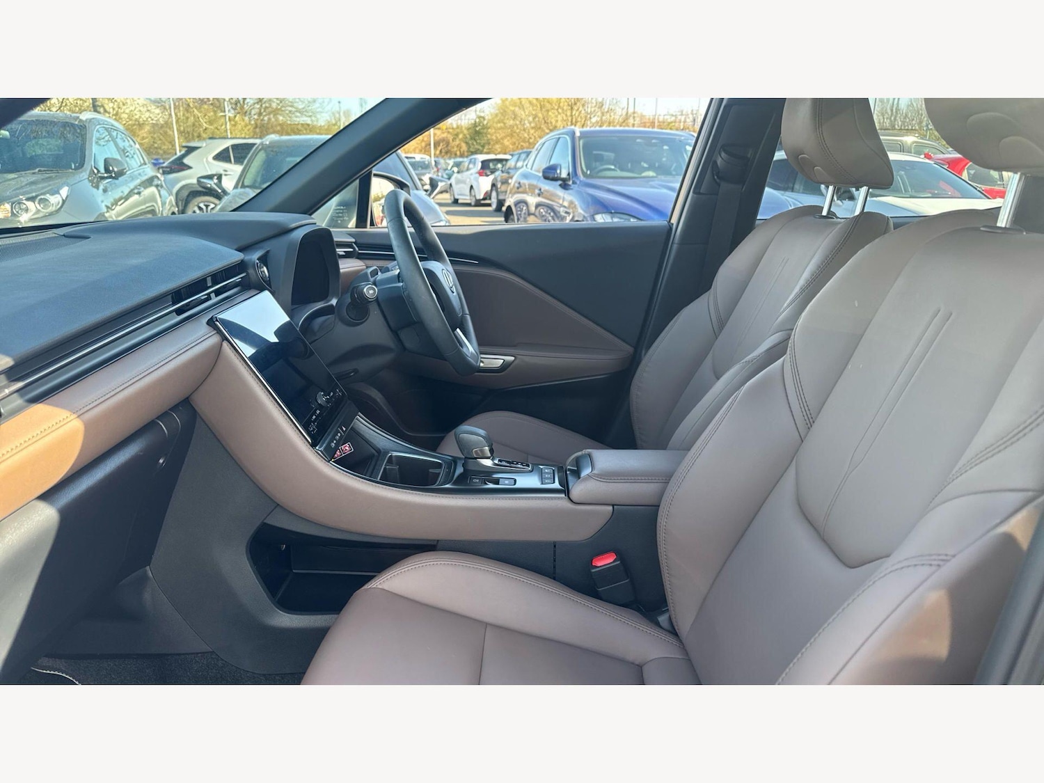 Used Lexus LBX 2024 for sale - 78058400: Photo 8