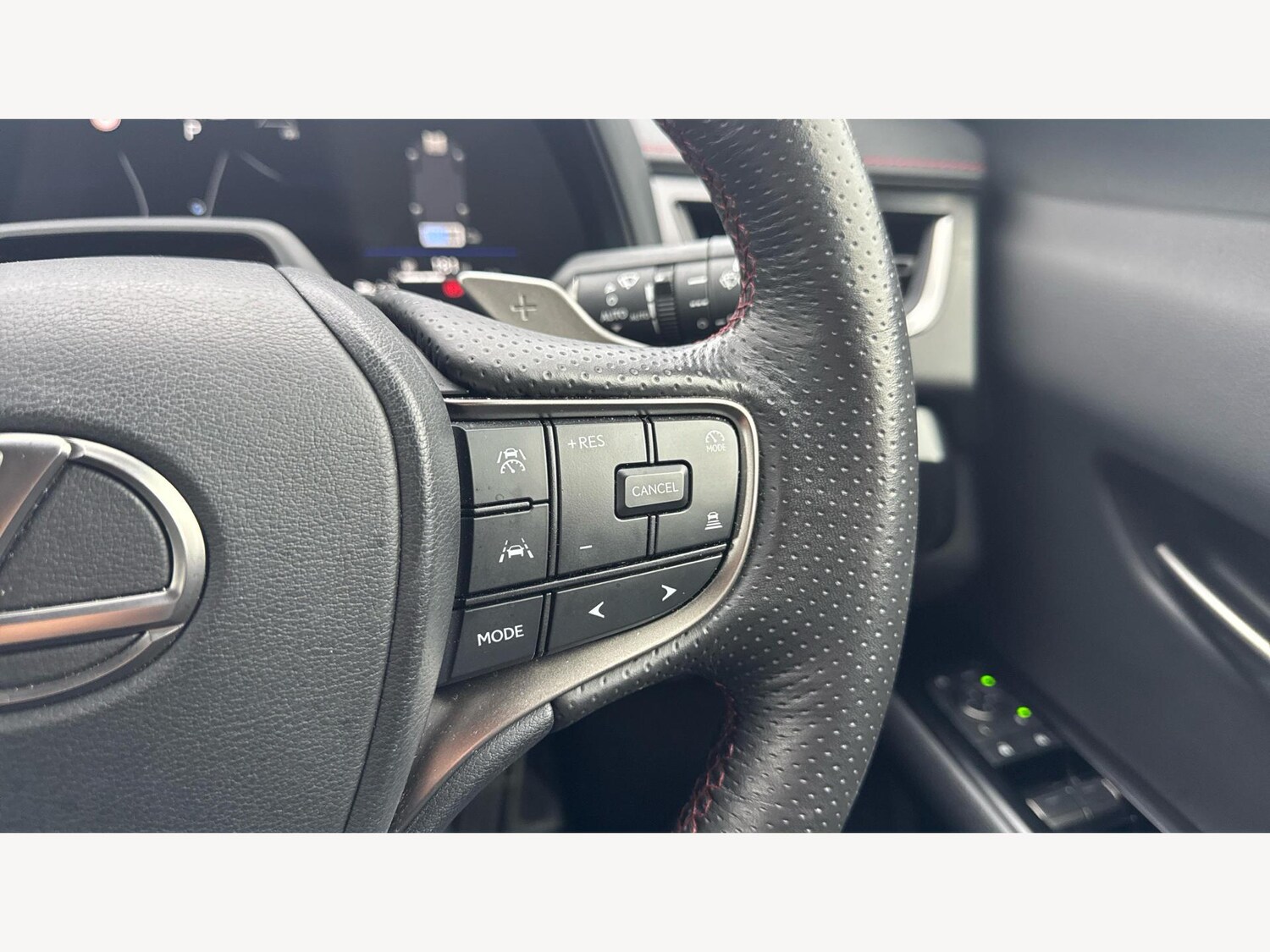 Used Lexus UX 2024 for sale - 77314584: Photo 27