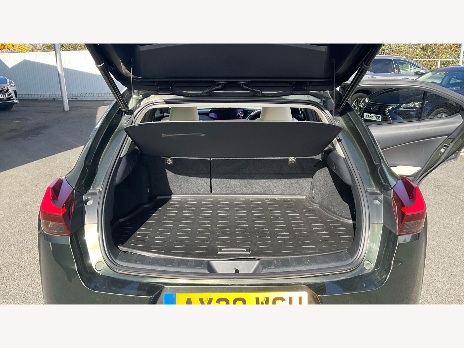 Used Lexus UX 2020 for sale - 78171025: Photo 17