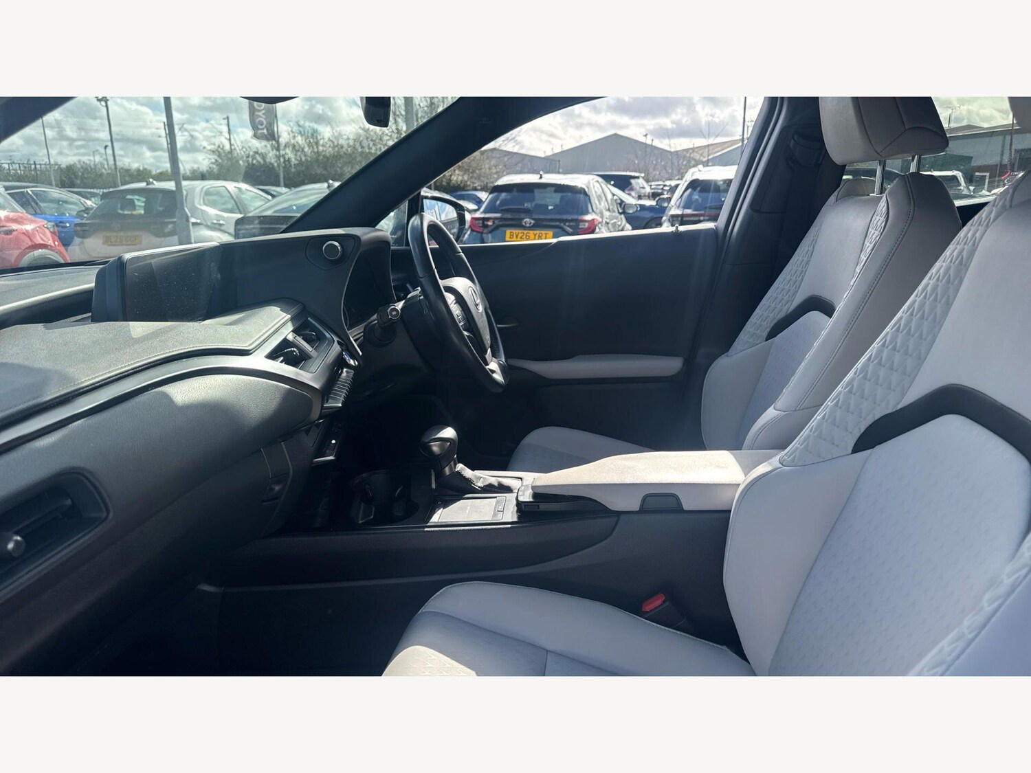 Used Lexus UX 2022 for sale - 77908592: Photo 8