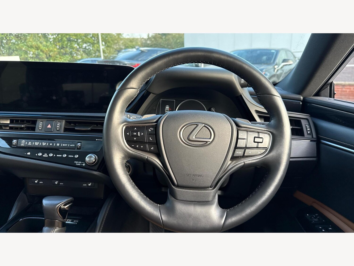 Used Lexus ES 2023 for sale - 76538077: Photo 13