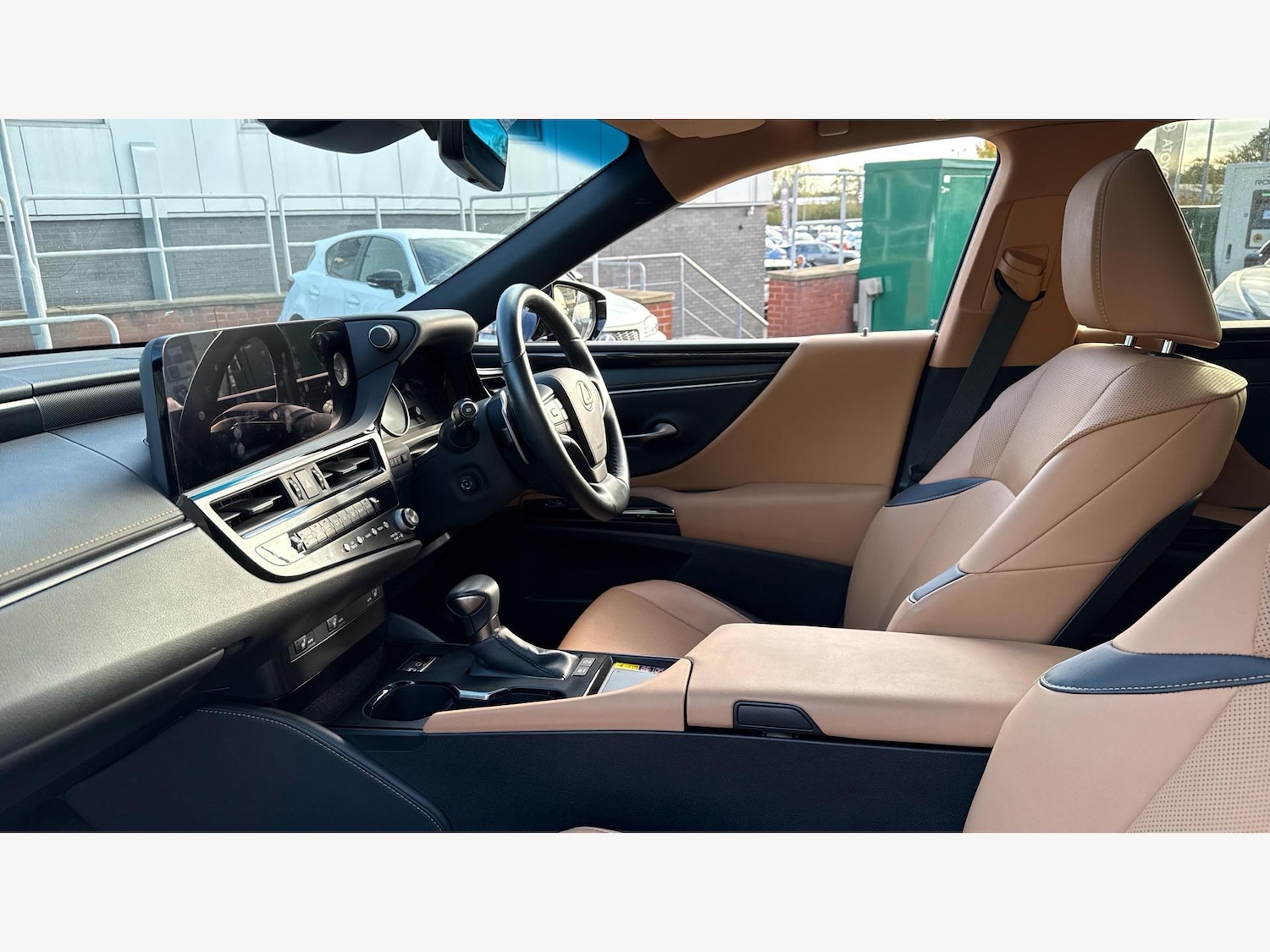 Used Lexus ES 2023 for sale - 76538077: Photo 8