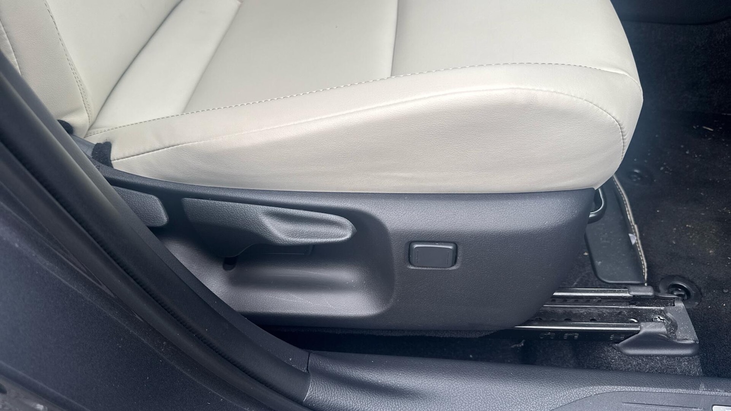 Used Lexus LBX for sale - 77808296: Photo 42