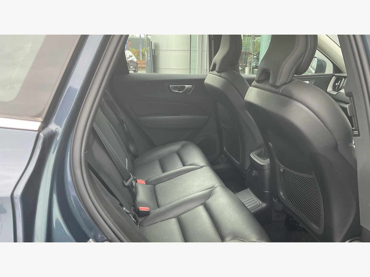 Used Volvo XC60 2022 for sale - 76667436: Photo 11