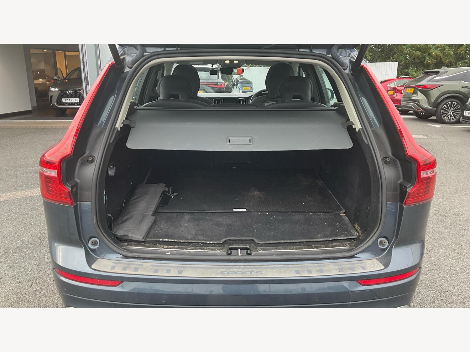 Used Volvo XC60 2022 for sale - 76667436: Photo 17