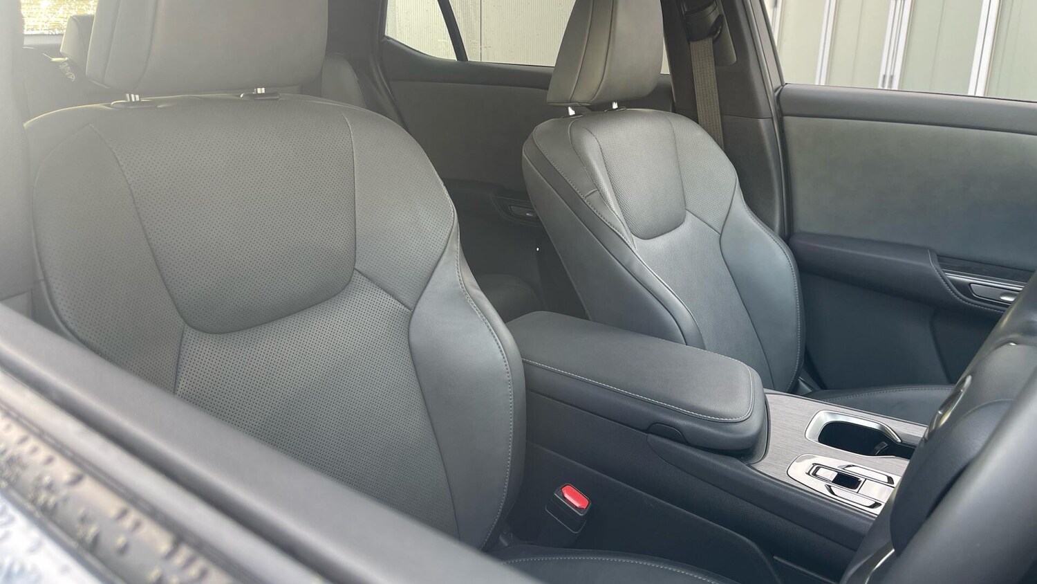 Used Lexus RZ 2024 for sale - 77330379: Photo 55