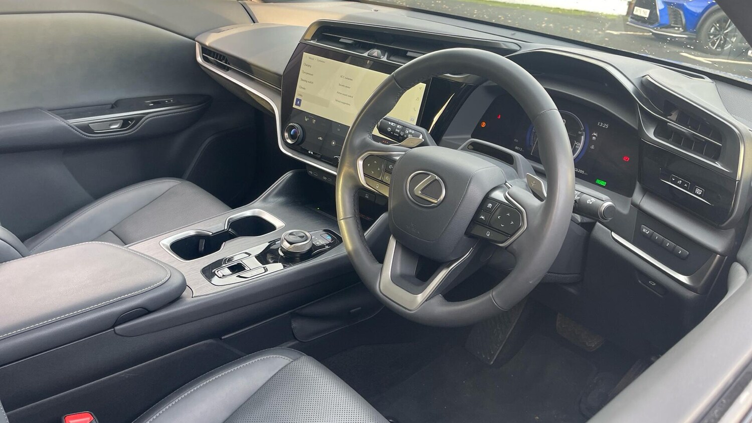 Used Lexus RZ 2024 for sale - 77330379: Photo 56