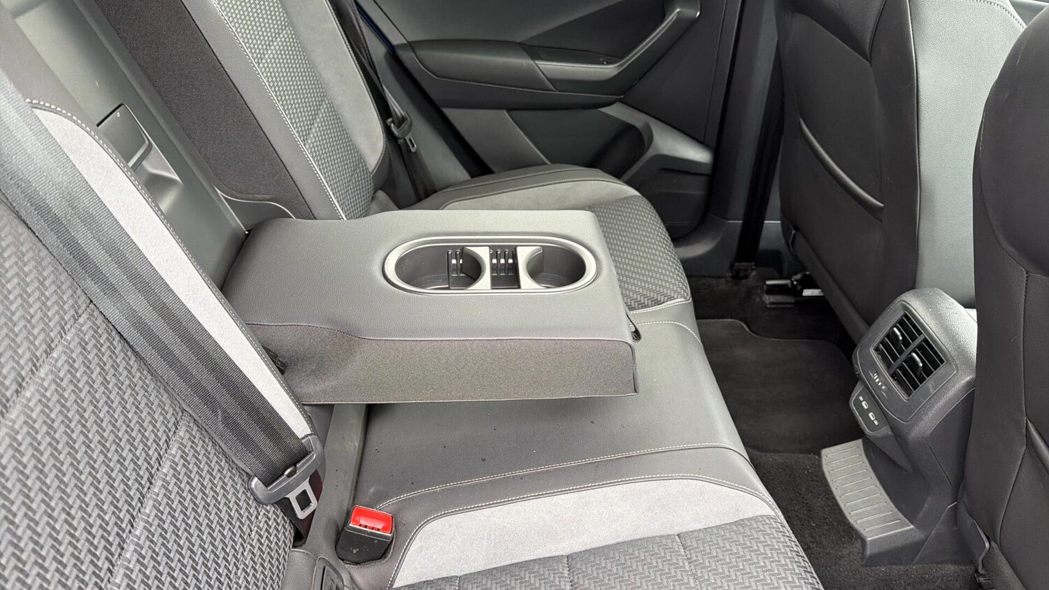 Used Volkswagen T-Roc 2021 for sale - 78171026: Photo 49