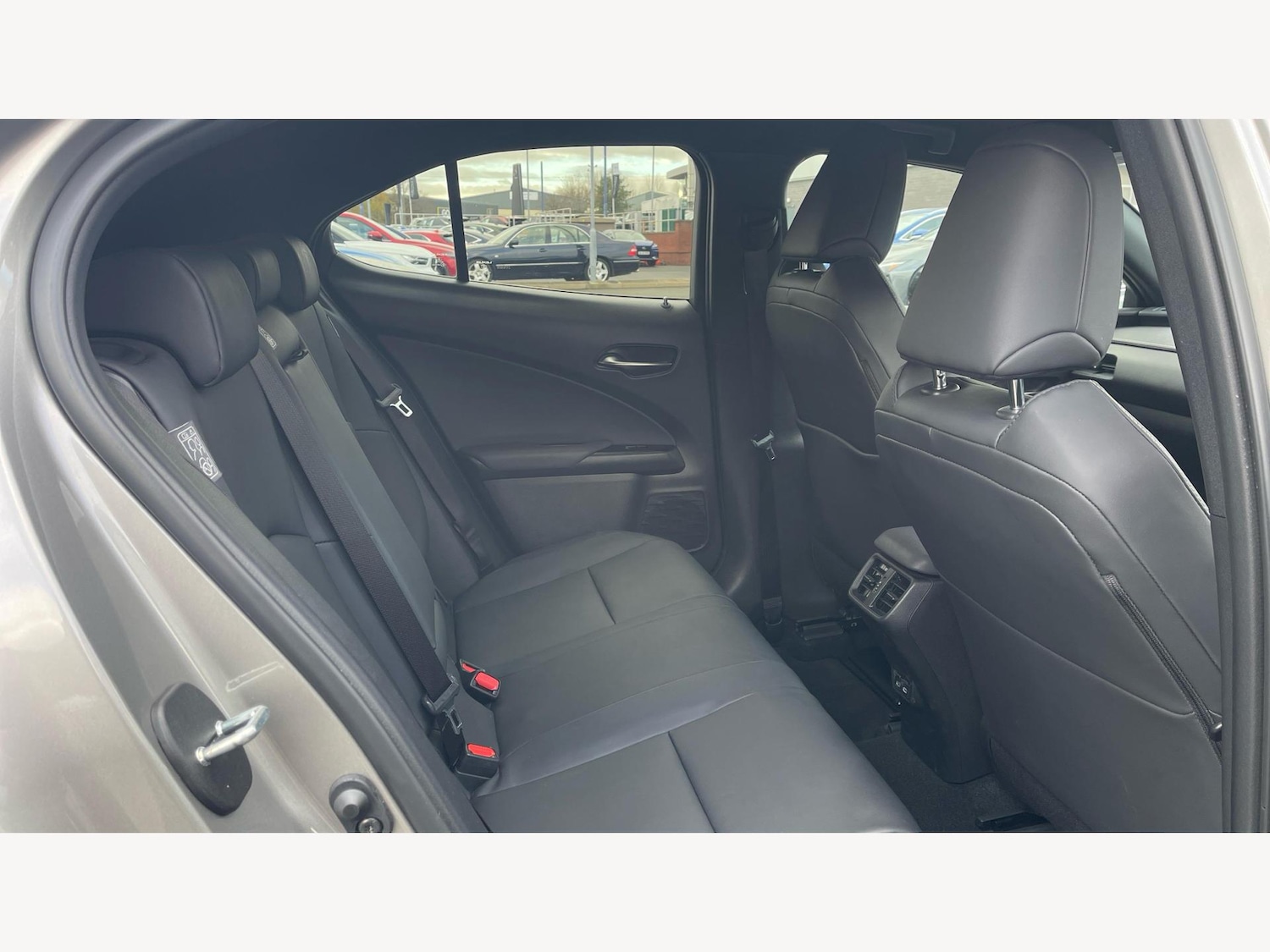 Used Lexus UX 2023 for sale - 76633067: Photo 11