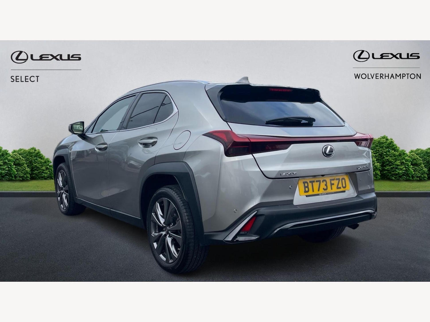 Used Lexus UX 2023 for sale - 76633067: Photo 2