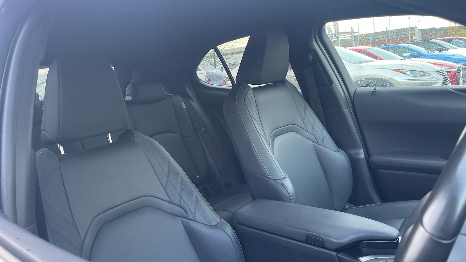 Used Lexus UX 2023 for sale - 76633067: Photo 36