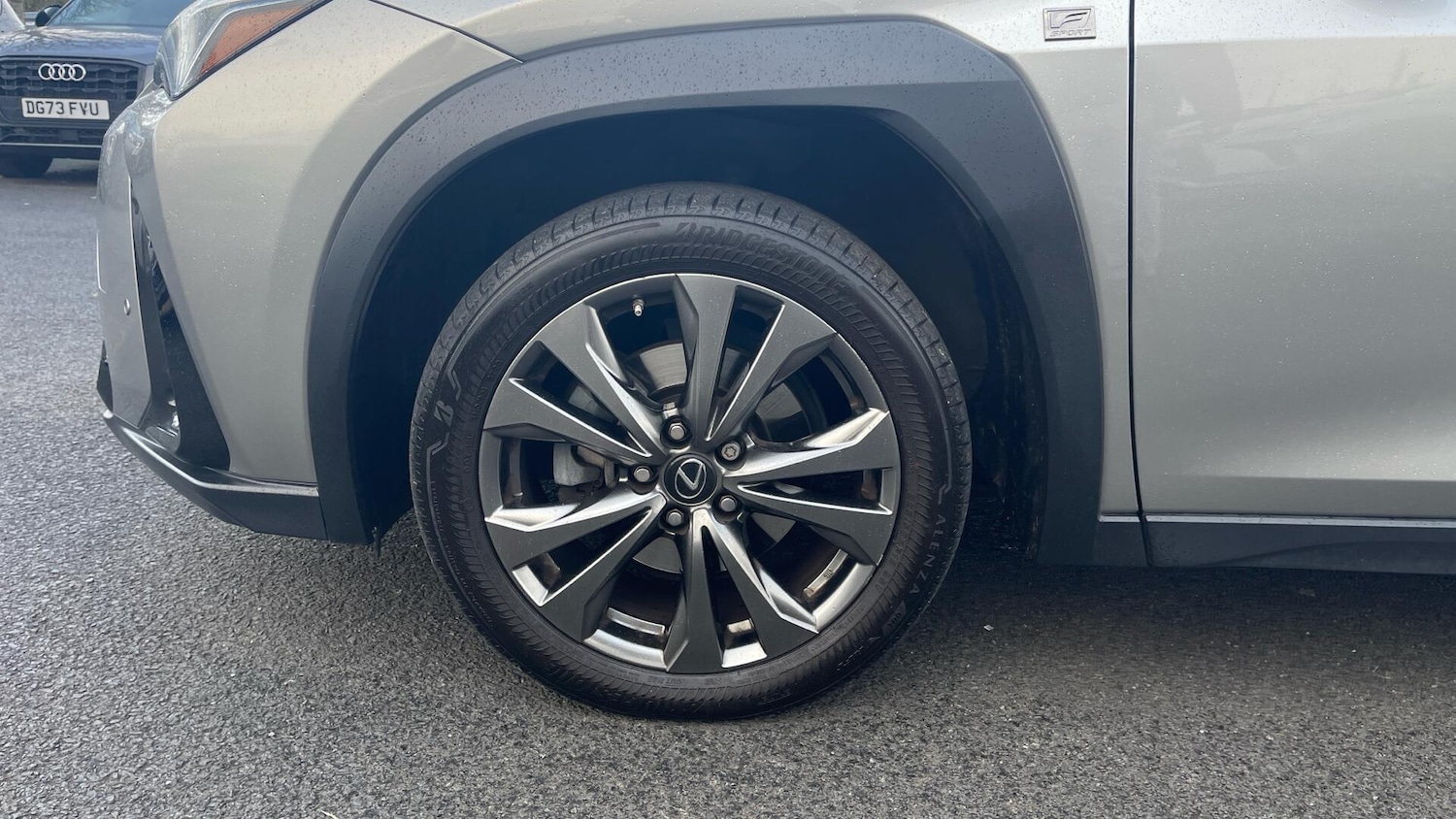 Used Lexus UX 2023 for sale - 76633067: Photo 40