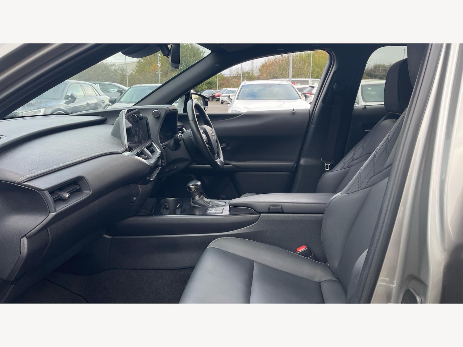 Used Lexus UX 2023 for sale - 76633067: Photo 8