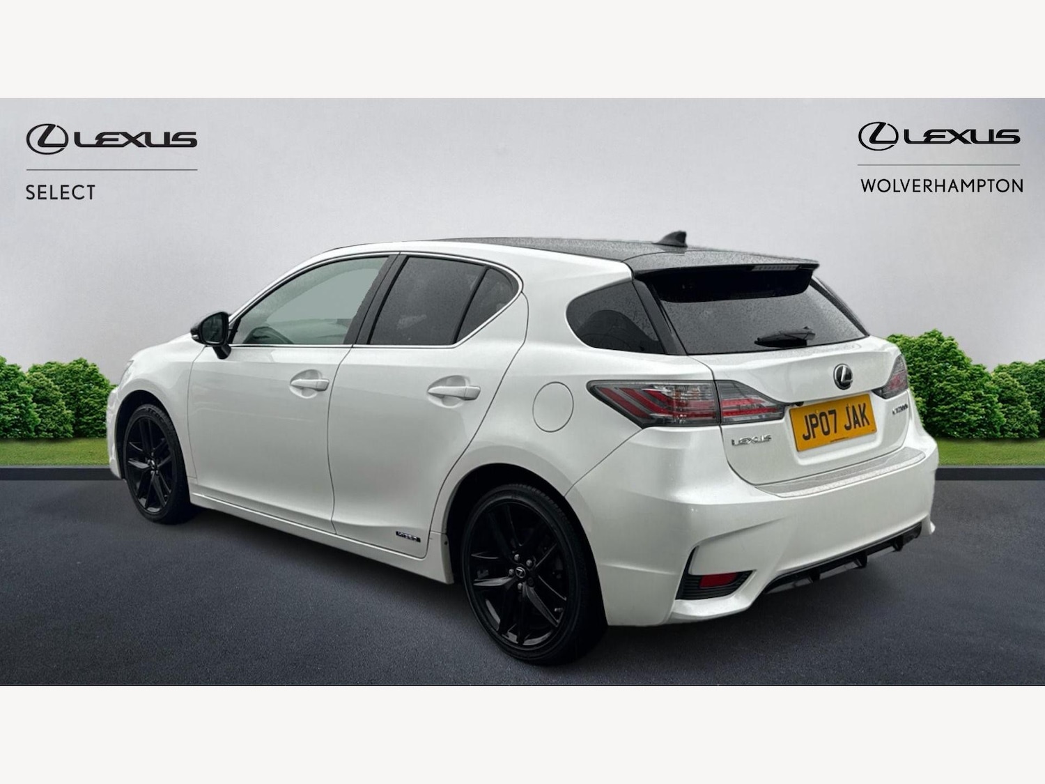 Used Lexus CT 2017 for sale - 76179545: Photo 2