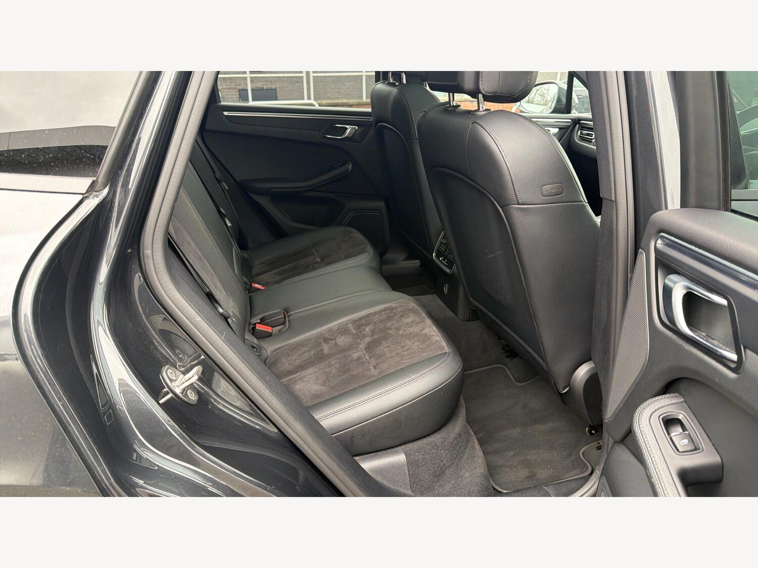 Used Porsche Macan 2019 for sale - 77768449: Photo 11