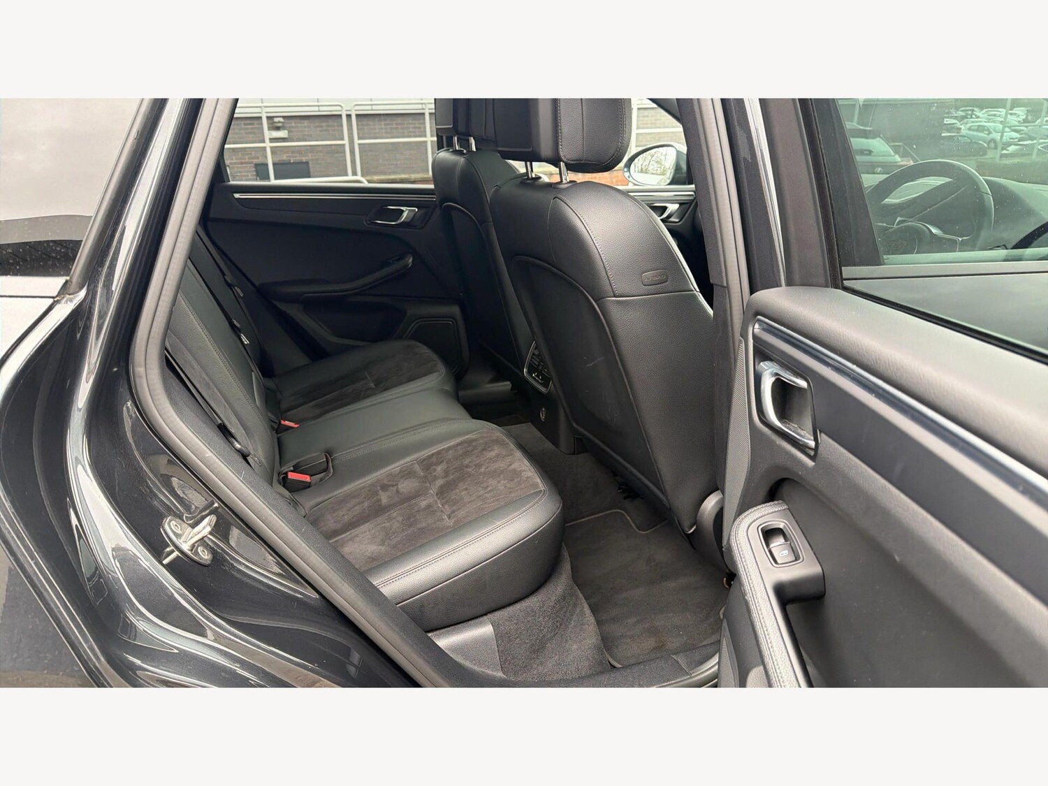 Used Porsche Macan 2019 for sale - 77768449: Photo 16