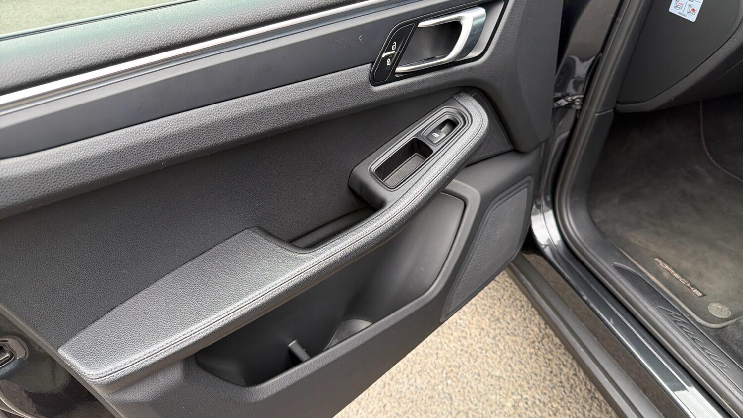 Used Porsche Macan 2019 for sale - 77768449: Photo 60