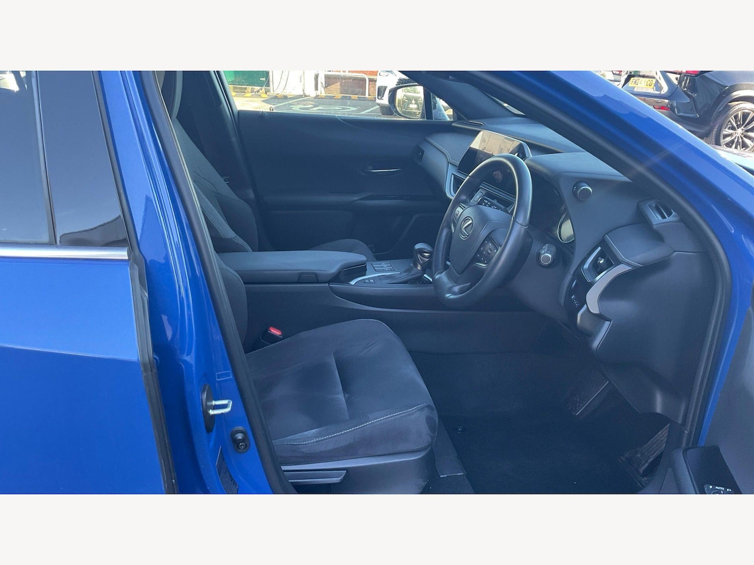 Used Lexus UX 2023 for sale - 78058555: Photo 15