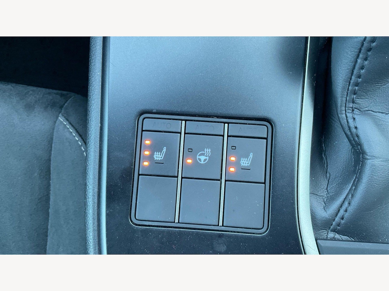 Used Lexus UX 2023 for sale - 78058555: Photo 29