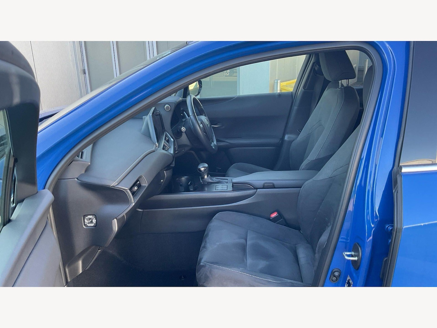 Used Lexus UX 2023 for sale - 78058555: Photo 8