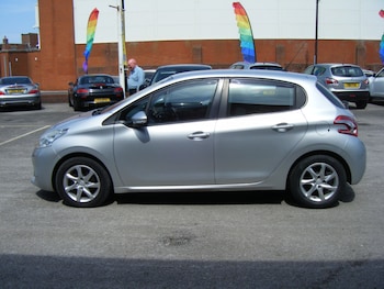 Used Peugeot 208 2013 for sale - 78724418: Photo