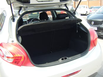 Used Peugeot 208 2013 for sale - 78724418: Photo