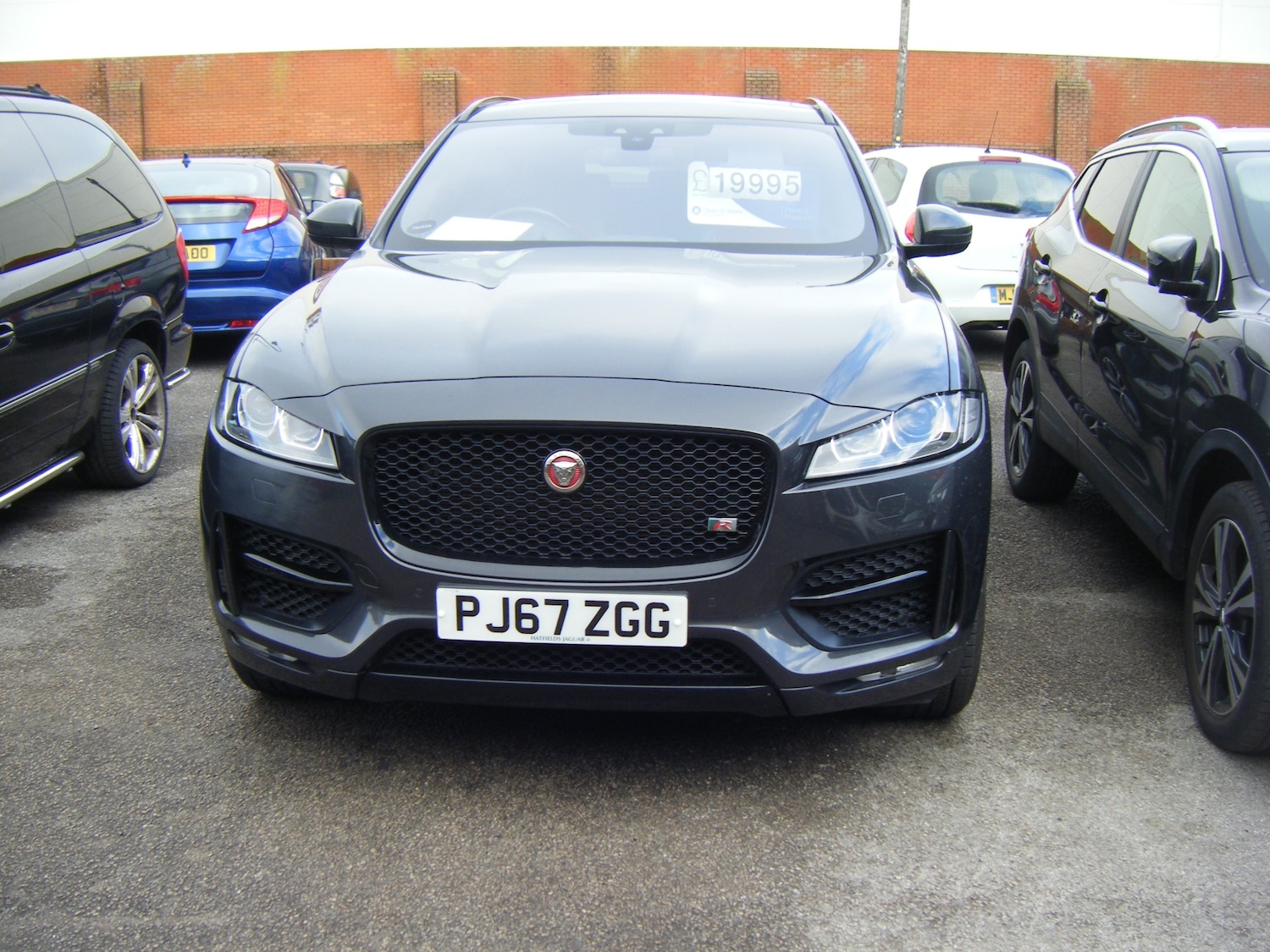 Used Jaguar F-Pace 2017 for sale - 72180554: Photo 1