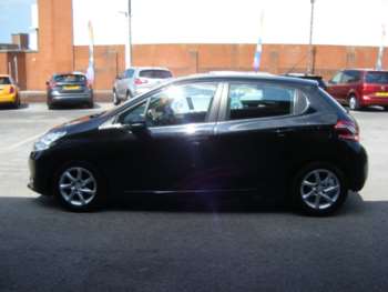 Used Peugeot 208 2015 for sale - 74929384: Photo